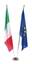 Cod. MB207 Kit per interno composto da n.1 coppia Bandiere Italia-Europa cm. 100x150 in poliestere nautico, n.2 aste cromata, n.1 base cromata a 2 posti, n.2 pomi dorati